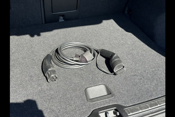 Volvo XC40 1.5 T4 Plug-in hybrid Plus Bright | Memory, Cruise, Carplay/Android, Stoel+Stuurverw., NAP |Dealerondehouden|1e Eig.|