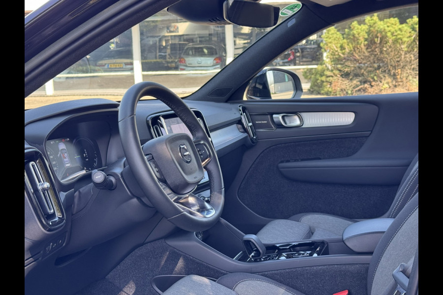 Volvo XC40 1.5 T4 Plug-in hybrid Plus Bright | Memory, Cruise, Carplay/Android, Stoel+Stuurverw., NAP |Dealerondehouden|1e Eig.|