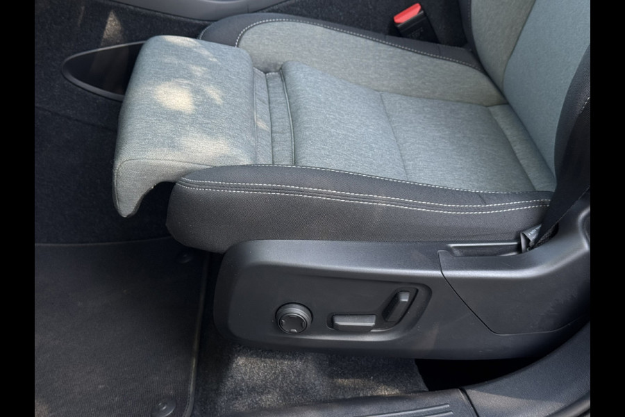 Volvo XC40 1.5 T4 Plug-in hybrid Plus Bright | Memory, Cruise, Carplay/Android, Stoel+Stuurverw., NAP |Dealerondehouden|1e Eig.|