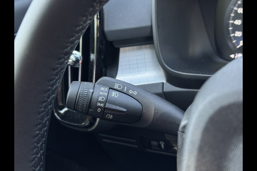 Volvo XC40 1.5 T4 Plug-in hybrid Plus Bright | Memory, Cruise, Carplay/Android, Stoel+Stuurverw., NAP |Dealerondehouden|1e Eig.|
