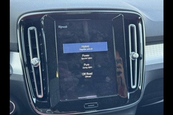 Volvo XC40 1.5 T4 Plug-in hybrid Plus Bright | Memory, Cruise, Carplay/Android, Stoel+Stuurverw., NAP |Dealerondehouden|1e Eig.|