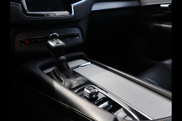 Volvo XC90D5 INSCRIPTION 235PK AUTOMAAT GRIJSKENTEKEN INSCRIPTION 235PK AUTOMAAT GRIJSKENTEKEN