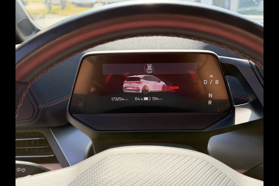 CUPRA Born BWJ 12-2021 | Adrenaline One 62 kWh | WARMTEPOMP | CLIMA | STOELVERW | 19'' LMV | CARPLAY | CAMERA A | NAVI