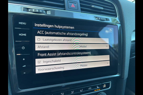 Volkswagen e-Golf | Apple Carplay | Leder | Stoelverwarming | Parkeersensoren | Adaptieve Cruise