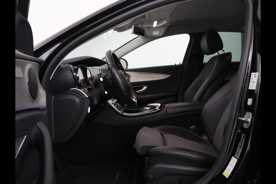 Mercedes-Benz E-Klasse 350 e Premium | Half leder | Stoel verwarming | Cruise control | Sfeerverlichting | Carplay | Navigatie | Camera | Park assist | Climate control