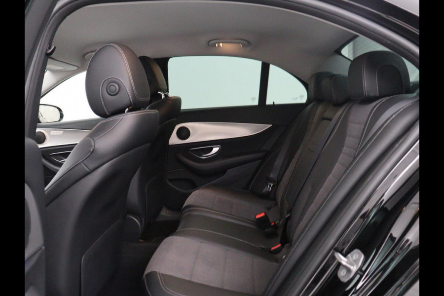 Mercedes-Benz E-Klasse 350 e Premium | Half leder | Stoel verwarming | Cruise control | Sfeerverlichting | Carplay | Navigatie | Camera | Park assist | Climate control