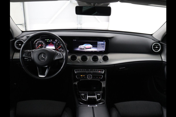 Mercedes-Benz E-Klasse 350 e Premium | Half leder | Stoel verwarming | Cruise control | Sfeerverlichting | Carplay | Navigatie | Camera | Park assist | Climate control
