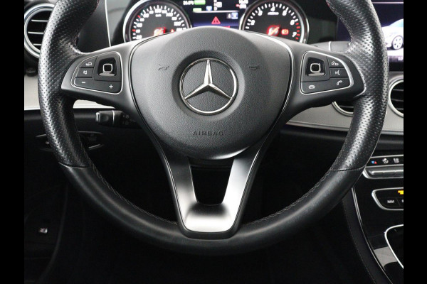 Mercedes-Benz E-Klasse 350 e Premium | Half leder | Stoel verwarming | Cruise control | Sfeerverlichting | Carplay | Navigatie | Camera | Park assist | Climate control
