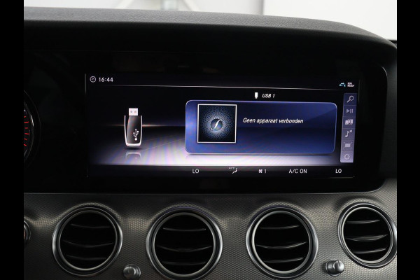 Mercedes-Benz E-Klasse 350 e Premium | Half leder | Stoel verwarming | Cruise control | Sfeerverlichting | Carplay | Navigatie | Camera | Park assist | Climate control