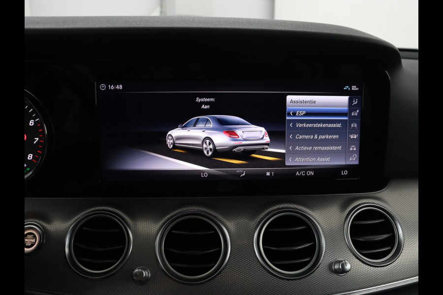 Mercedes-Benz E-Klasse 350 e Premium | Half leder | Stoel verwarming | Cruise control | Sfeerverlichting | Carplay | Navigatie | Camera | Park assist | Climate control