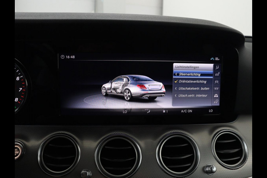 Mercedes-Benz E-Klasse 350 e Premium | Half leder | Stoel verwarming | Cruise control | Sfeerverlichting | Carplay | Navigatie | Camera | Park assist | Climate control