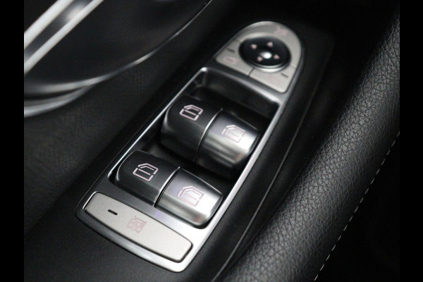 Mercedes-Benz E-Klasse 350 e Premium | Half leder | Stoel verwarming | Cruise control | Sfeerverlichting | Carplay | Navigatie | Camera | Park assist | Climate control