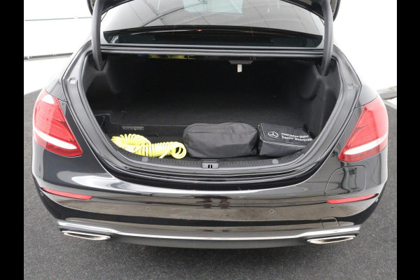 Mercedes-Benz E-Klasse 350 e Premium | Half leder | Stoel verwarming | Cruise control | Sfeerverlichting | Carplay | Navigatie | Camera | Park assist | Climate control