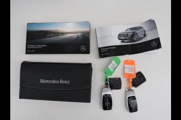 Mercedes-Benz E-Klasse 350 e Premium | Half leder | Stoel verwarming | Cruise control | Sfeerverlichting | Carplay | Navigatie | Camera | Park assist | Climate control