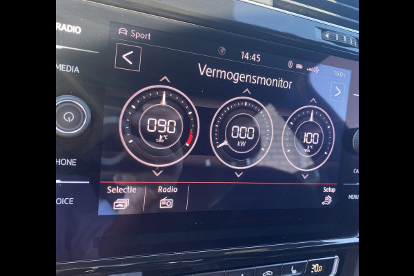 Volkswagen Golf 2.0 TSI GTI Perf./ Pano/ Virtual CP/ Dynamic lights/ Dynaudio/ Keyless/