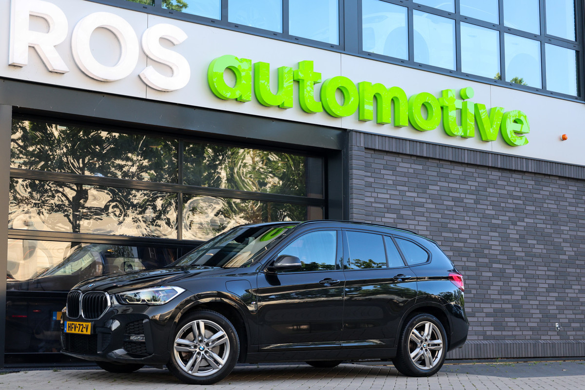 BMW X1 xDrive25e eDrive Edition | M-SPORT | LEDER | LED | STOELVERW | ELEK KOFFERKLEP |