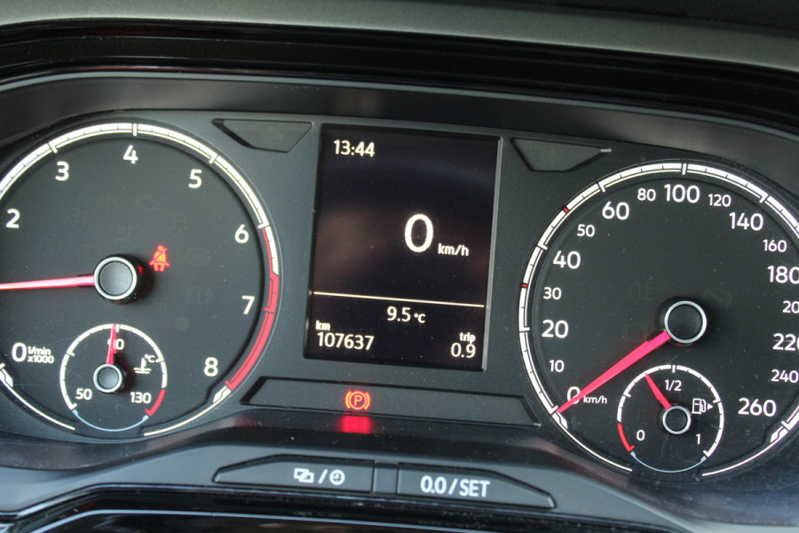 Volkswagen Polo 1.0 TSI Comfortline NAP 2E EIG, NED AUTO 5 DRS AIRCO CRUISE