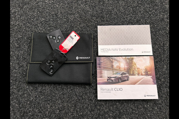 Renault Clio Estate 0.9 TCe Limited | Origineel NL | Airco | Navigatie | PDC |