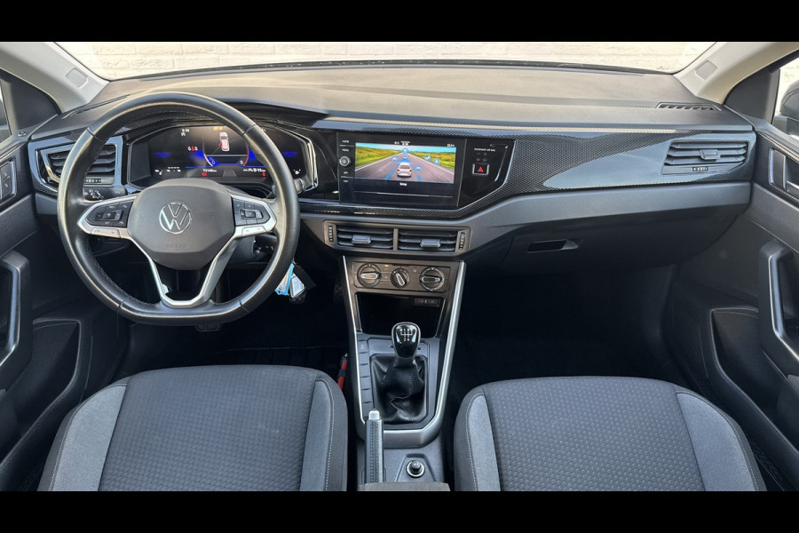 Volkswagen Polo 1.0 TSI Life Edition Camera Carplay Adaptive cruise Airco All season banden