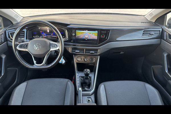 Volkswagen Polo 1.0 TSI Life Edition Camera Carplay Adaptive cruise Airco All season banden