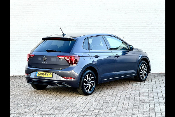 Volkswagen Polo 1.0 TSI Life Edition Camera Carplay Adaptive cruise Airco All season banden
