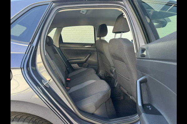 Volkswagen Polo 1.0 TSI Life Edition Camera Carplay Adaptive cruise Airco All season banden