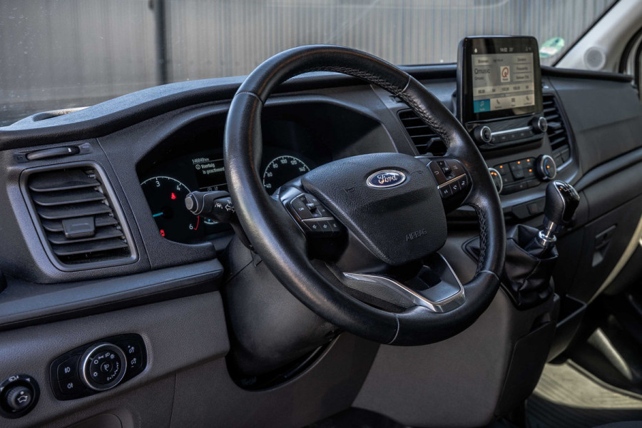 Ford Transit | L3H3 | 130Pk | Inrichting | 3-Zits | Camera | Cruise | PDC | Airco