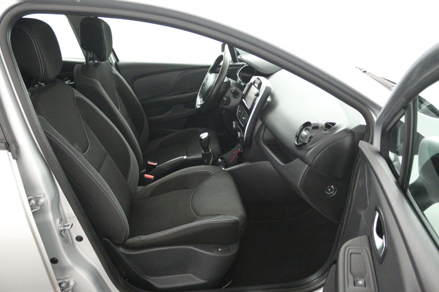 Renault Clio 0.9 TCe Zen (STOELVERWARMING, NAVIGATIE, MULTIMEDIA, LED, STUURBEDIENING)