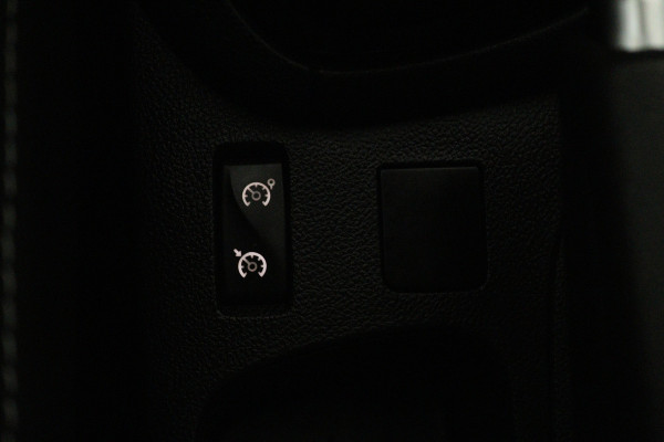 Renault Clio 0.9 TCe Zen (STOELVERWARMING, NAVIGATIE, MULTIMEDIA, LED, STUURBEDIENING)