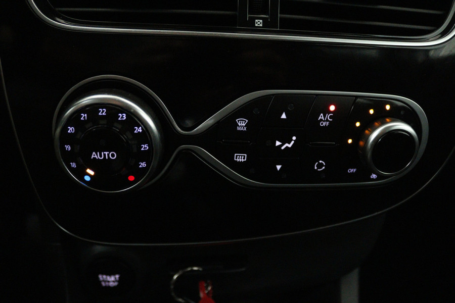Renault Clio 0.9 TCe Zen (STOELVERWARMING, NAVIGATIE, MULTIMEDIA, LED, STUURBEDIENING)