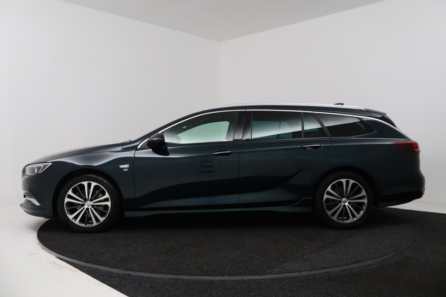Opel Insignia Sports Tourer 1.5 Turbo Business Executive (TREKHAAK WEGKLAPBAAR, STOEL-/STUURVERWARMING, LEDER, CAMERA, NAVIGATIE, CAMERA, GROO