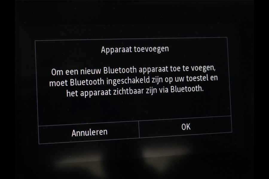 Renault Captur 1.6 E-Tech Hybrid 145 Business Zen | Trekhaak Stoelverwarming | Camera | Carplay | Navigatie | Full LED | Climate control | Bluetooth | Parkeerhulp | Cruise control | Dealer Onderhouden