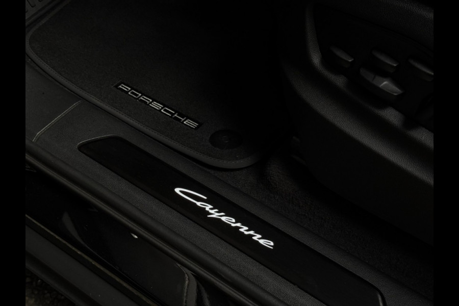 Porsche Cayenne Coupé Coupe E-Hybride Sport Design Black Edition Sport-chrono Pakket-Soft Close -Bose