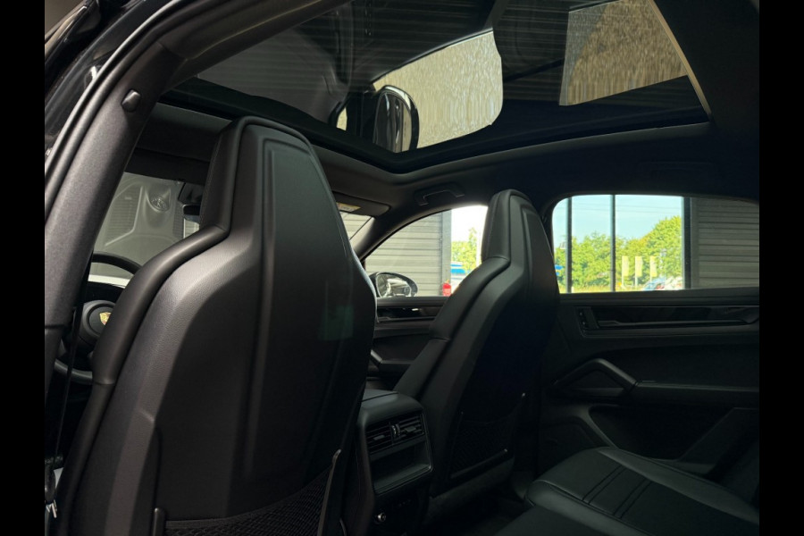 Porsche Cayenne Coupé Coupe E-Hybride Sport Design Black Edition Sport-chrono Pakket-Soft Close -Bose