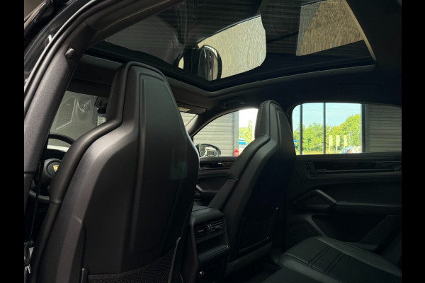 Porsche Cayenne Coupé Coupe E-Hybride Sport Design Black Edition Sport-chrono Pakket-Soft Close -Bose
