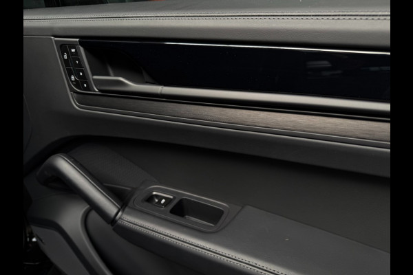 Porsche Cayenne Coupé Coupe E-Hybride Sport Design Black Edition Sport-chrono Pakket-Soft Close -Bose