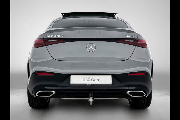 Mercedes-Benz GLC Coupé 400e 4MATIC Business Solution AMG | Premium Plus | Winterpakket | Techniekpakket | Nightpakket | Rijassistentiepakket Plus | Trekhaak | AMG spoiler | Panoramaschuifdak | Treeplanken in aluminiumlook | Middenconsole metaalstructuur | 20" multispaaks lichtmetalen AMG velgen |