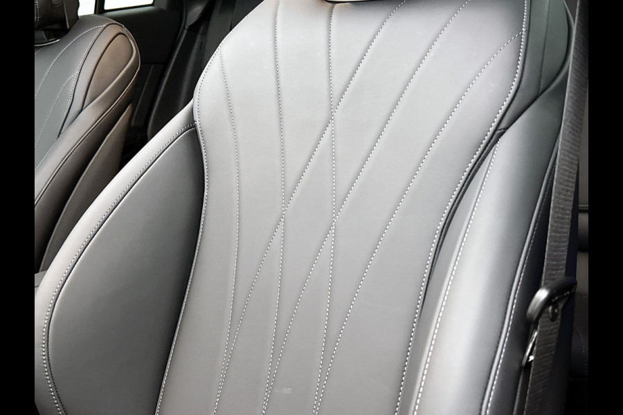 Mercedes-Benz GLC Coupé 400e 4MATIC Business Solution AMG | Premium Plus | Winterpakket | Techniekpakket | Nightpakket | Rijassistentiepakket Plus | Trekhaak | AMG spoiler | Panoramaschuifdak | Treeplanken in aluminiumlook | Middenconsole metaalstructuur | 20" multispaaks lichtmetalen AMG velgen |