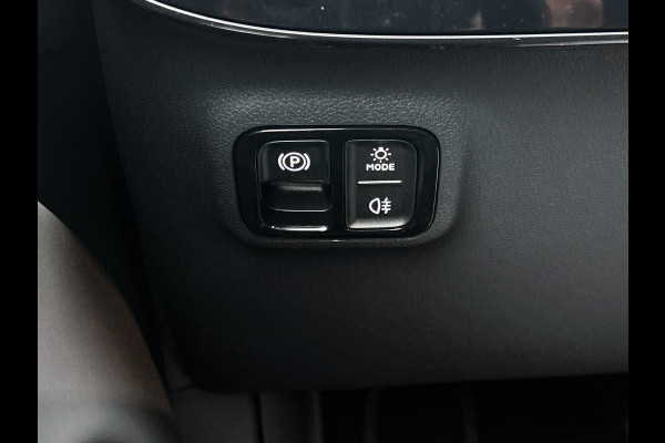 Mercedes-Benz CLA-Klasse 250+ Business Solution 85.5 kWh | Spiegelpakket | Vast panoramadak | Parkeerassistent | URBAN GUARD | 17 inch vijfspaaks LM-velgen | Stuur in leder |