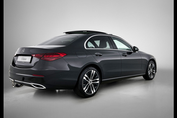 Mercedes-Benz C-Klasse 300 e Business Solution Luxury | Winterpakket | Parkeerpakket | Trekhaak | Panoramaschuifdak | Warmtewerend, donkergetint glas | GUARD 360° Plus |