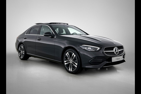 Mercedes-Benz C-Klasse 300 e Business Solution Luxury | Winterpakket | Parkeerpakket | Trekhaak | Panoramaschuifdak | Warmtewerend, donkergetint glas | GUARD 360° Plus |