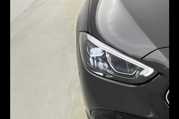 Mercedes-Benz C-Klasse 300 e Business Solution Luxury | Winterpakket | Parkeerpakket | Trekhaak | Panoramaschuifdak | Warmtewerend, donkergetint glas | GUARD 360° Plus |