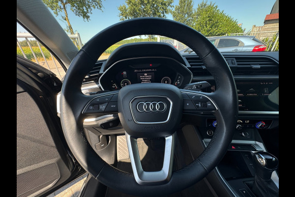 Audi Q3 45 TFSI e S edition SOH 98,13% / PANO / S-LINE / LEDER ALCANTARA / CAMERA / LED / VERWARMDE STOELEN / SPORTSTOELEN