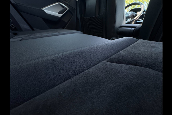 Audi Q3 45 TFSI e S edition SOH 98,13% / PANO / S-LINE / LEDER ALCANTARA / CAMERA / LED / VERWARMDE STOELEN / SPORTSTOELEN