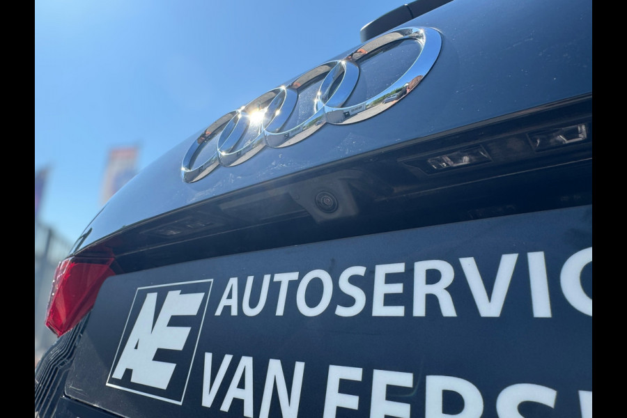 Audi Q3 45 TFSI e S edition SOH 98,13% / PANO / S-LINE / LEDER ALCANTARA / CAMERA / LED / VERWARMDE STOELEN / SPORTSTOELEN