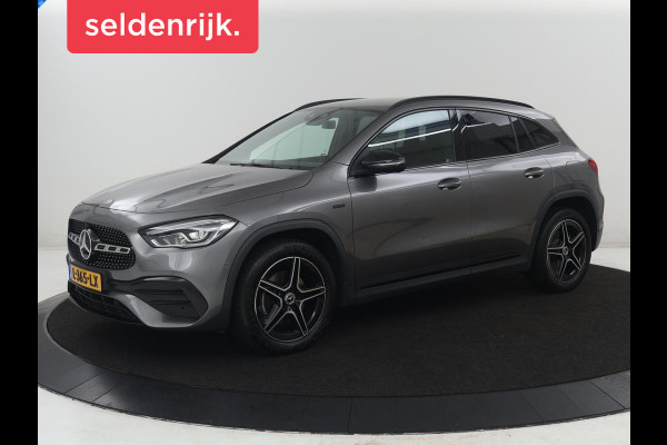 Mercedes-Benz GLA 250 e Business Solution AMG Limited | SOH 95,2% | Leder/alcantara | Stoelverwarming | Carplay | Sfeerverlichting | Cruise control | Camera | Park assist | Trekhaak