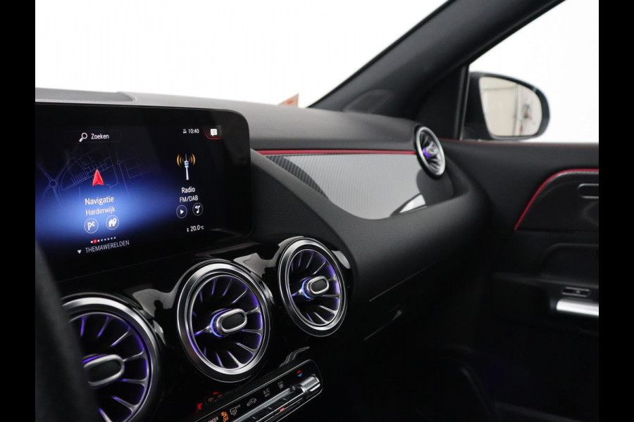 Mercedes-Benz GLA 250 e Business Solution AMG Limited | SOH 95,2% | Leder/alcantara | Stoelverwarming | Carplay | Sfeerverlichting | Cruise control | Camera | Park assist | Trekhaak