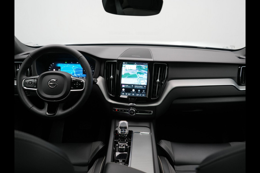 Volvo XC60 T6 AWD Plus Dark LONG RANGE PHEV 350pk | Trekhaak Af Fabriek | Panodak | Adaptive Cruise | 360 Camera | Harman / Kardon | Lederen Sportstoelen Memory & Verwarmd | Blis | Keyless | Google Assistent | Apple Carplay | Stuur Verwarmd  | 20"L.M | Plug In Hybrid |