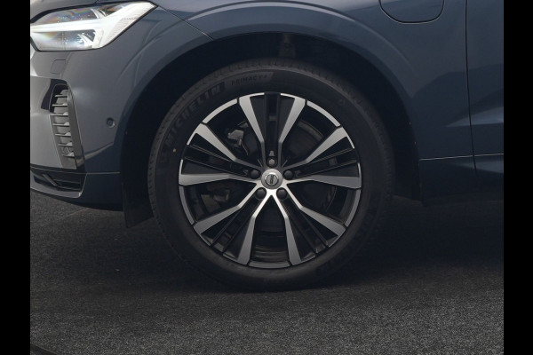 Volvo XC60 T6 AWD Plus Dark LONG RANGE PHEV 350pk | Trekhaak Af Fabriek | Panodak | Adaptive Cruise | 360 Camera | Harman / Kardon | Lederen Sportstoelen Memory & Verwarmd | Blis | Keyless | Google Assistent | Apple Carplay | Stuur Verwarmd  | 20"L.M | Plug In Hybrid |