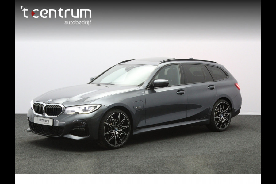 BMW 3 Serie Touring 330e 293 PK High Executive M-Sport PHEV, Panoramadak, Adap. Cruise Control, Carplay, 360 Camera